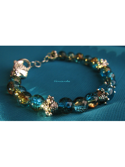 Отдых на лазурном берегу... Браслет в морском стиле с бусинами "кракле" и рыбкой