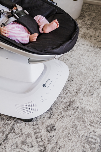 Кресло-качалка 4moms mamaRoo New черная