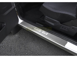 Накладки на пороги для Lada 4x4 5-дверн. 1995-