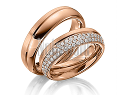 Обручальные кольца из красного золота с бриллиантами в женском кольце с канавкой