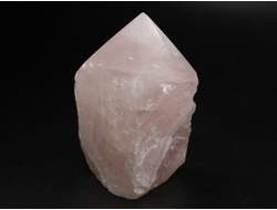Розовый кварц, полировка частичная, верхушка в форме кристалла, Бразилия (82*55*45 мм, 289 г) №37981