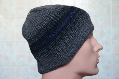 shapka-muzhskaya-italiya-vyazanaya-zima-2018-2019-vizio-seraya
