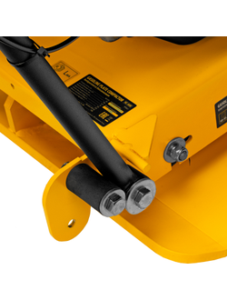 Виброплита бензиновая VC-30W, 30 кН, 60*45 см, 196 см3, бак для воды Denzel