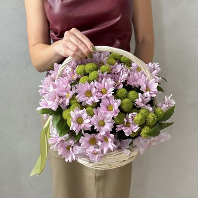 Корзина из хризантем Любимой бабушке