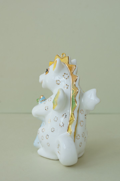 Дракон с мешком подарков