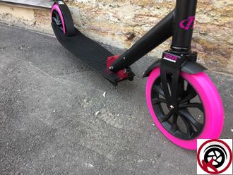Самокат Tech Team TT Jogger 230 2020 черно-розовый