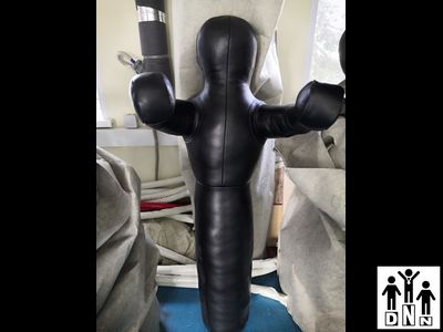 Манекен борцовский одноногий классический МОБНК 0,1 (натуральная кожа,высота-1,3м, вес 33-35 кг, толщина кожи до 2 мм) DNN