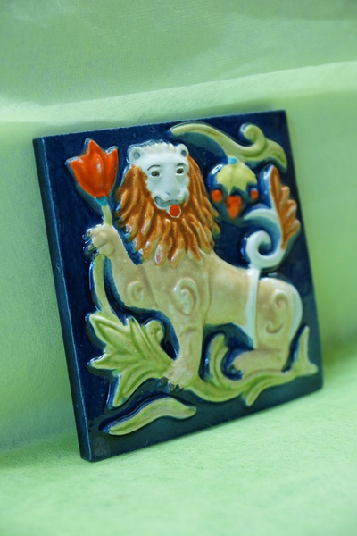 Лев Храбрый (изразцовая плитка)