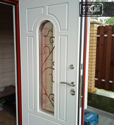 №12. входная дверь со стеклопакетом. сборная мдф накладка 20 мм с объёмной филёнкой