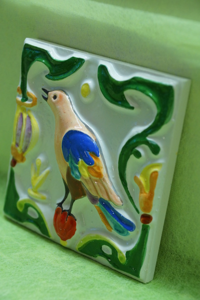 Соловей свободы (изразцовая плитка)