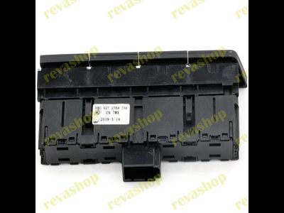 Кнопка передней консоли VW Tiguan 2 максимальная