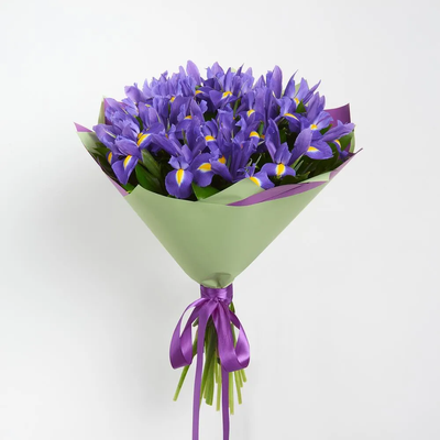 Букет из 19 ирисов