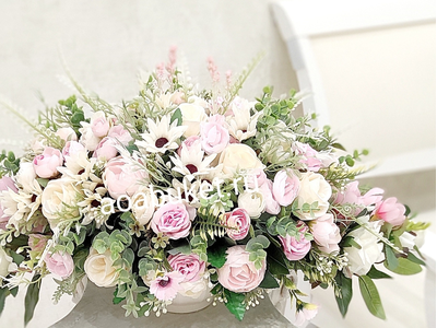 Композиция из искусственных цветов Розовые сны № КП006