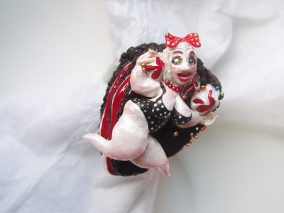 Пин-ап кольцо "Утро Фифеи" с вкусным тортиком