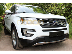 Защита радиатора Ford Explorer 2015-2018 с камерой (2 части) black середина PREMIUM
