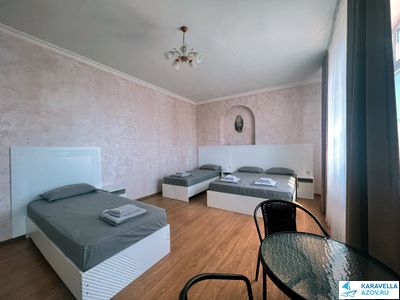 Дом на Курортной  №575  4 местный номер  2 этаж № 204  с балконом бассейн