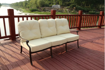 Диван трёхместный Madrid из литого алюминия