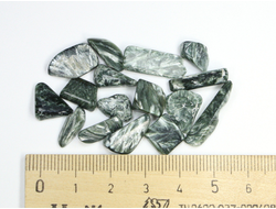 Клинохлор (серафинит), галтовка в ассортименте, Иркутская обл., Коршуновское м-е. (10-20 мм, 0,2-0,7 г) №22745