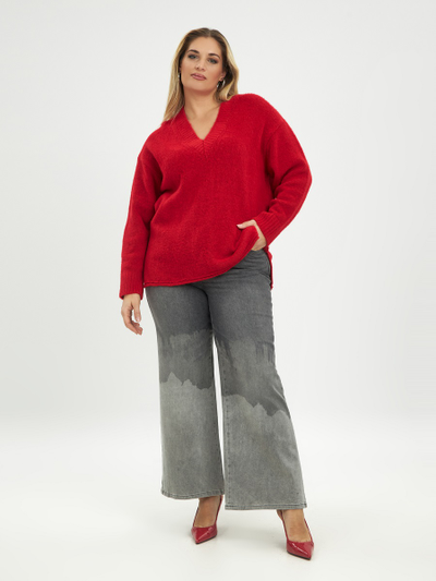 Джемпер красного цвета