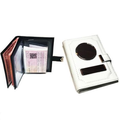 Кожа: ЗЕРНИСТАЯ. Цвет: ЧЁРНЫЙ. Обложка 4в1 на заклёпке. Автодокументы + отделения для карт и визиток + кошелёк на молнии + карман для купюр. Вставки: СЕРЕБРО