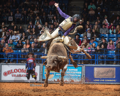 Джинсы Wrangler® PBR® Slim Fit Jean