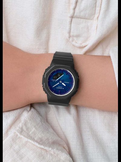 Часы Casio G-Shock GMA-P2110SC-2A