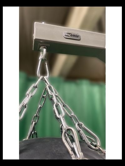 Стойка для боксерского мешка с брусьями и перекладиной AV916/80