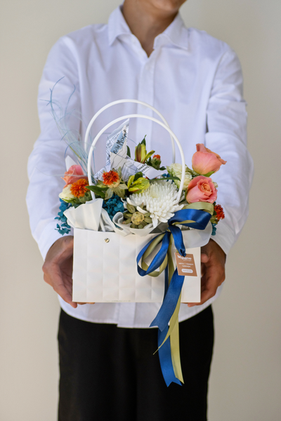 Цветочная композиция учителю / воспитателю № 859