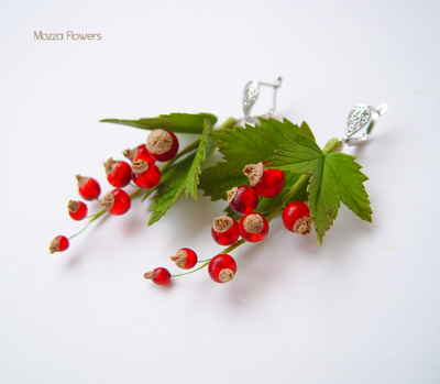 Серьги "Красная смородина".