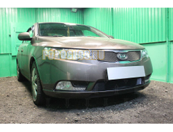 Защита радиатора KIA Cerato 2011-2013 black верх