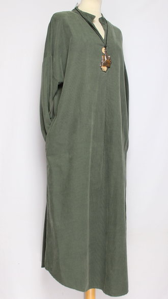 Платье Бохо вельветовое "СТОЙКА ЗАЩИП ПУГОВКИ" хаки до р.52