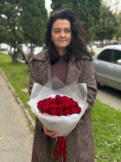 Букет из 25 кенийских роз Red