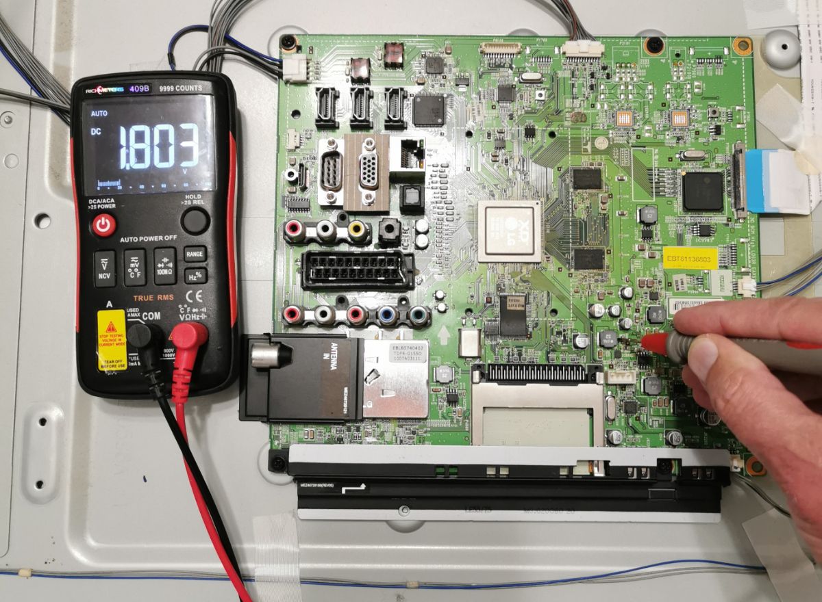 Процессор телевизора samsung. Раскаленный процессор. Прогрев процессора на телевизоре tcl. Bga1288 кулер ноутбука. Прогрев кристалла видеокарты.