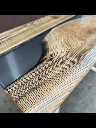 стол река из эпоксидной смолы дымчатого цвета