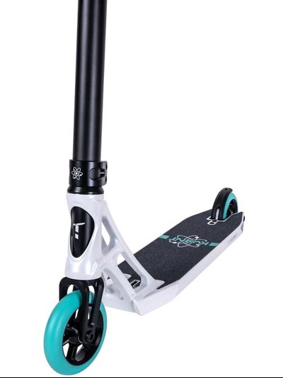 Трюковой самокат Tech Team Kvant white