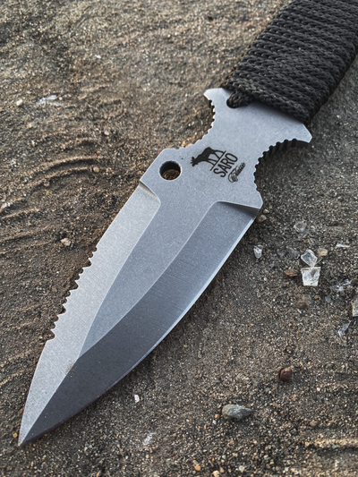 нож Оса сталь AUS6, рукоять шнур, цвет черный. Ножны ABS с подвесом Molle.