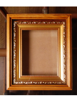 Киот деревянный с багетной рамой "под золото" для иконы формата 13х16см.