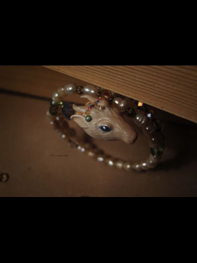 Браслет с жемчугом и хрустальными бусинами "Однажды в сказке. Козочка и Барашек"