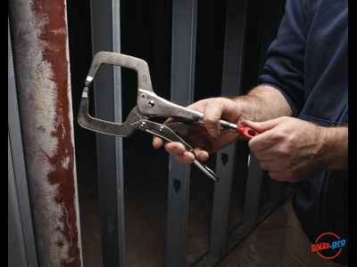 Струбцина Milwaukee Torque Lock 11" 4932471727