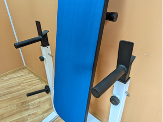 Стойка для жима со складной скамьей (ST-03)