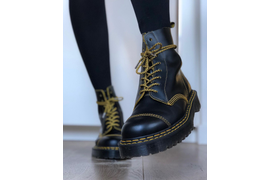 весенние ботинки черного цвета dr. martens