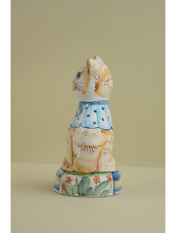 Кошка на травке