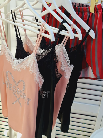 Майка и шорты Виктория Сикрет бордово-серая полоска