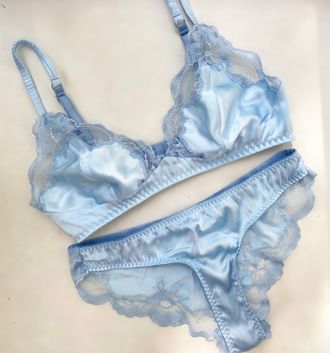 Gigi blue silk and lace