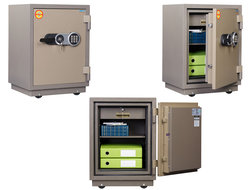 Сейф VALBERG FRS-66T EL