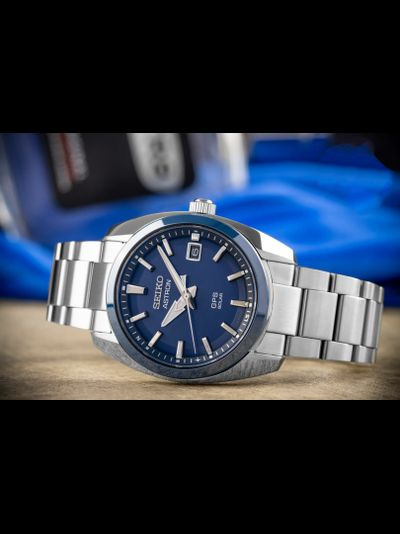 Наручные часы Seiko SSJ003J1