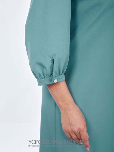 Платье прямого силуэта бирюзового цвета