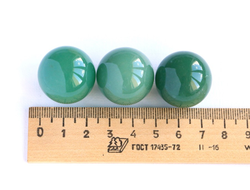 Шар Авантюрин зеленый в ассортименте, Зимбабве (25 мм, 22 г) №13649