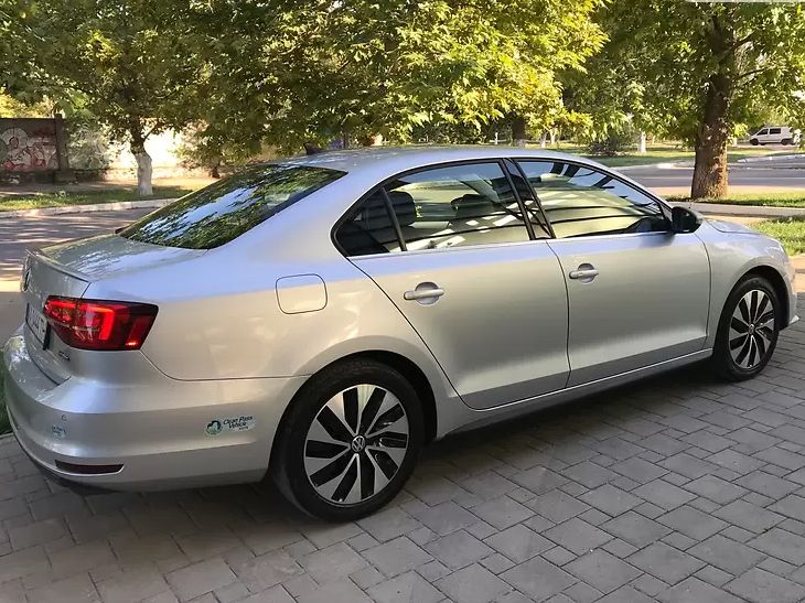 Volkswagen Jetta Hybrid цена