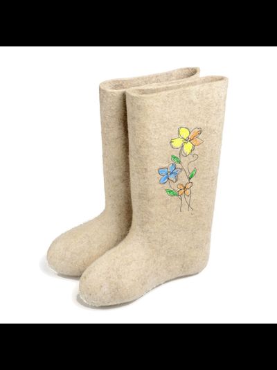 Белые с вышивкой